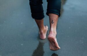 Dlaczego mam suche pięty Przyczyny i jak temu zapobiec