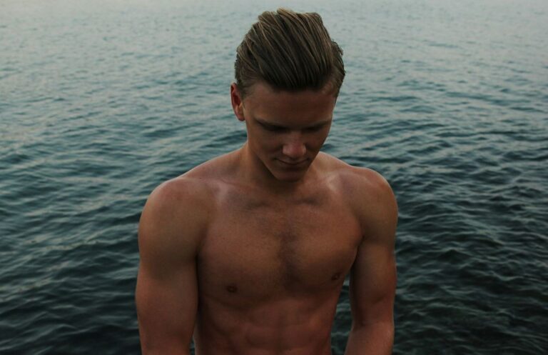 Dojrzewanie u dzieci 7 oznak, że dziecko wchodzi w ten okres