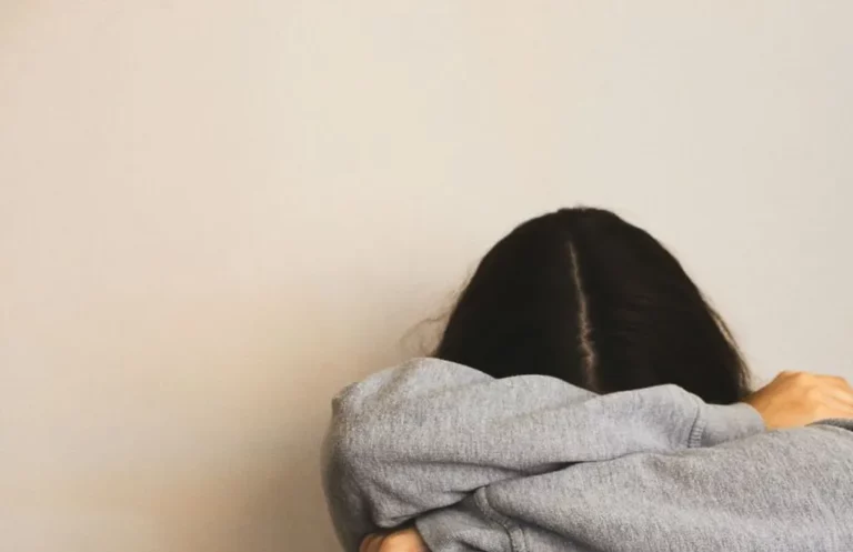 Samotność w związku TOP 4 sposoby na walkę